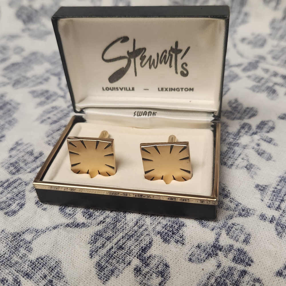 SWANK Gold Square Cufflinks